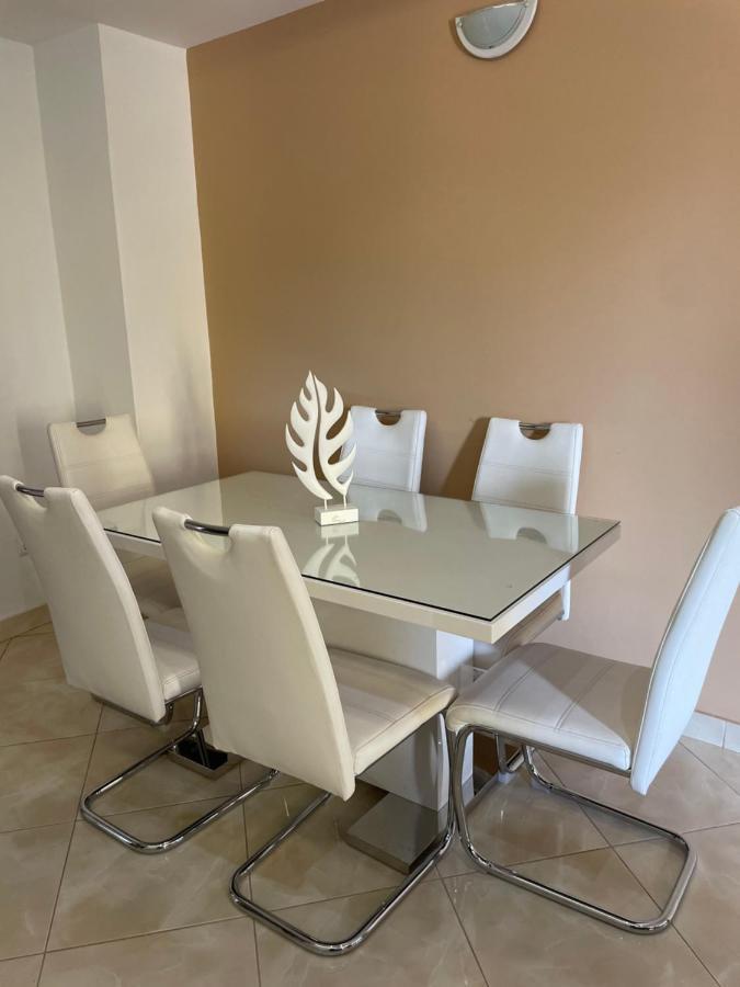 Apartamentos Avenida Praia Kültér fotó